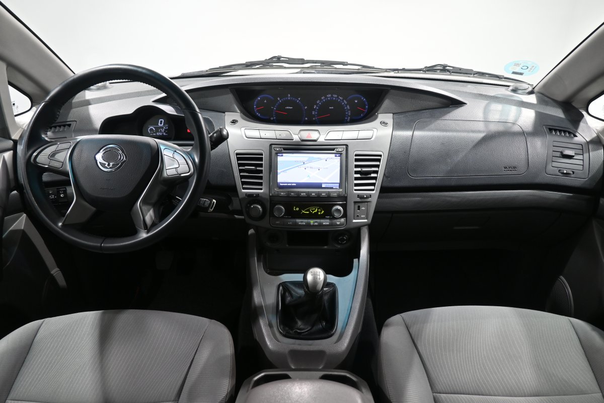 Foto Ssangyong Rodius 19