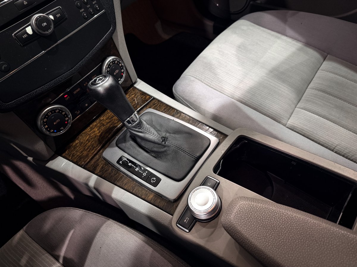 Foto Mercedes-Benz C 17