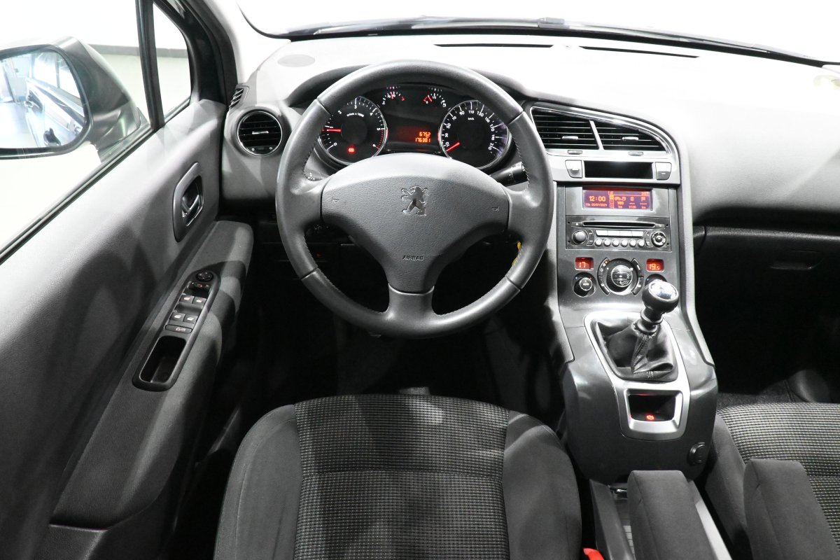 Foto Peugeot 5008 16