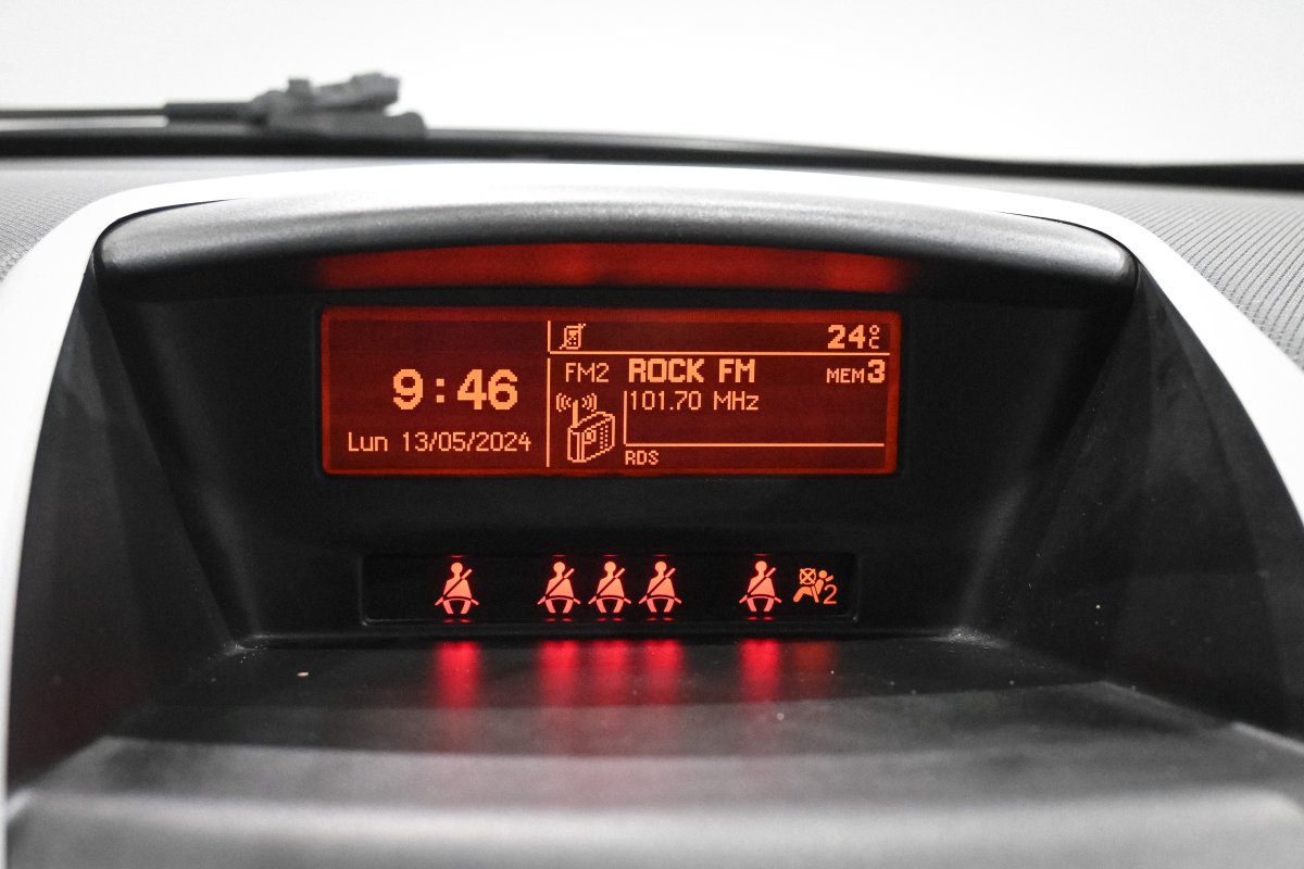 Foto Peugeot 207 14