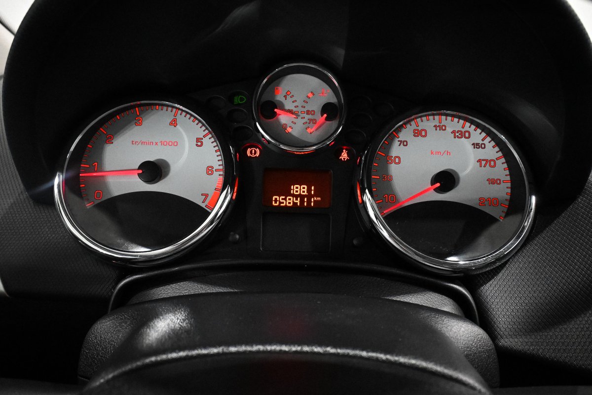 Foto Peugeot 207 13