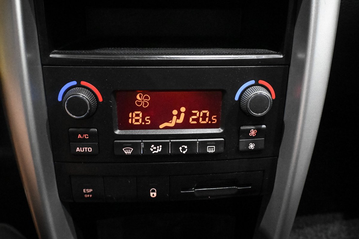 Foto Peugeot 207 15