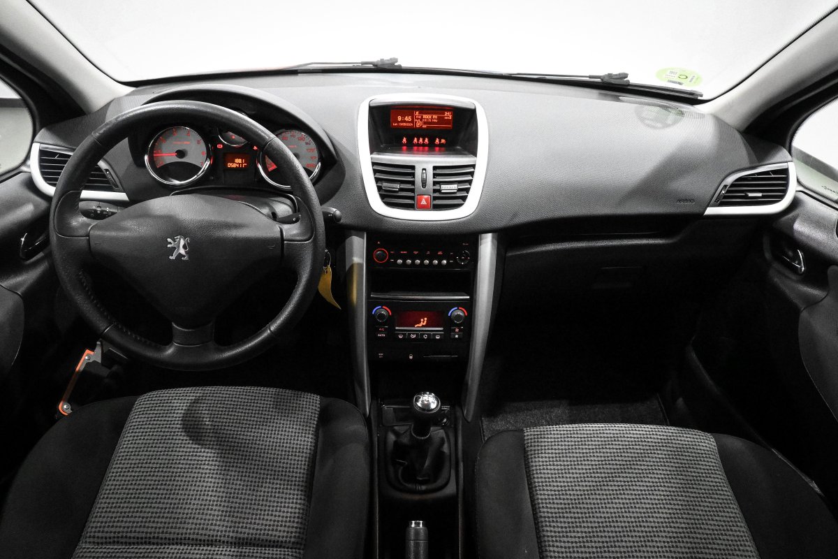 Foto Peugeot 207 17