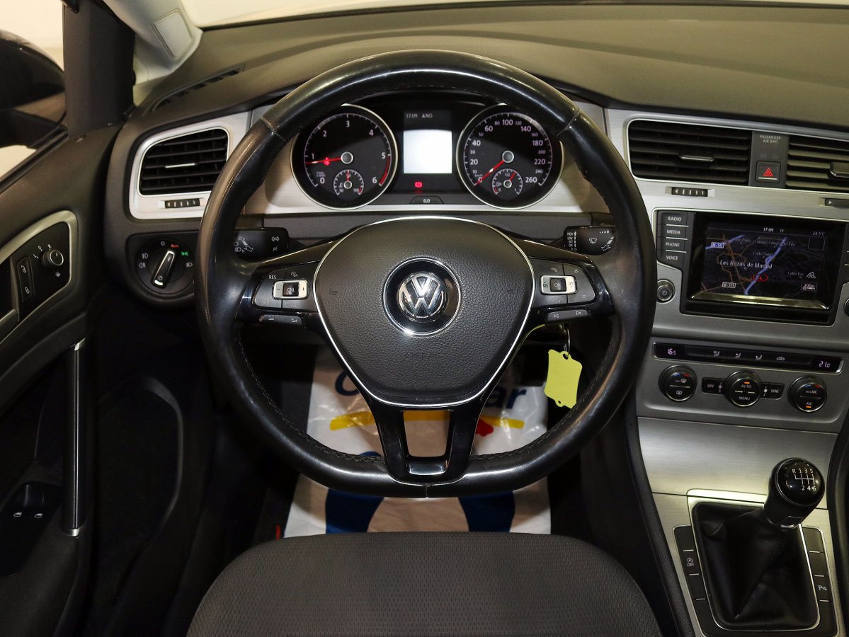 Foto Volkswagen Golf 15