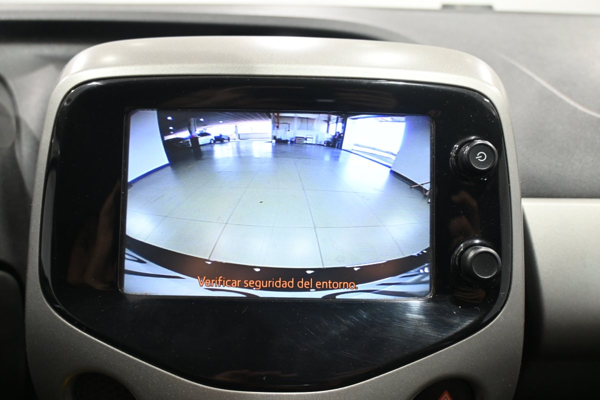 Foto Toyota Aygo 14