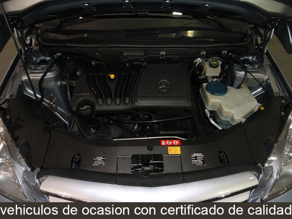Foto Mercedes-Benz B 200 7