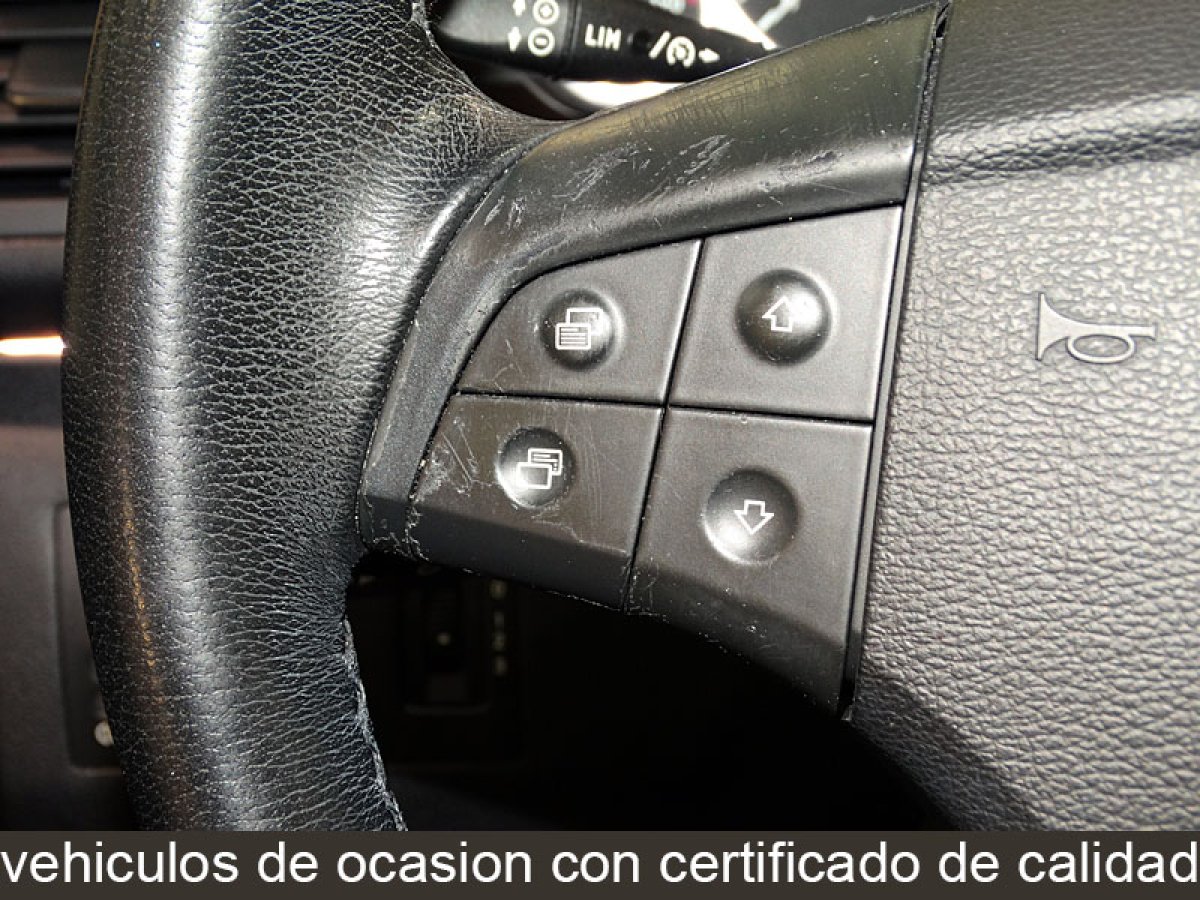 Foto Mercedes-Benz B 200 23