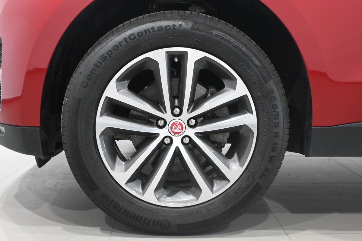 Foto Jaguar F-PACE 34