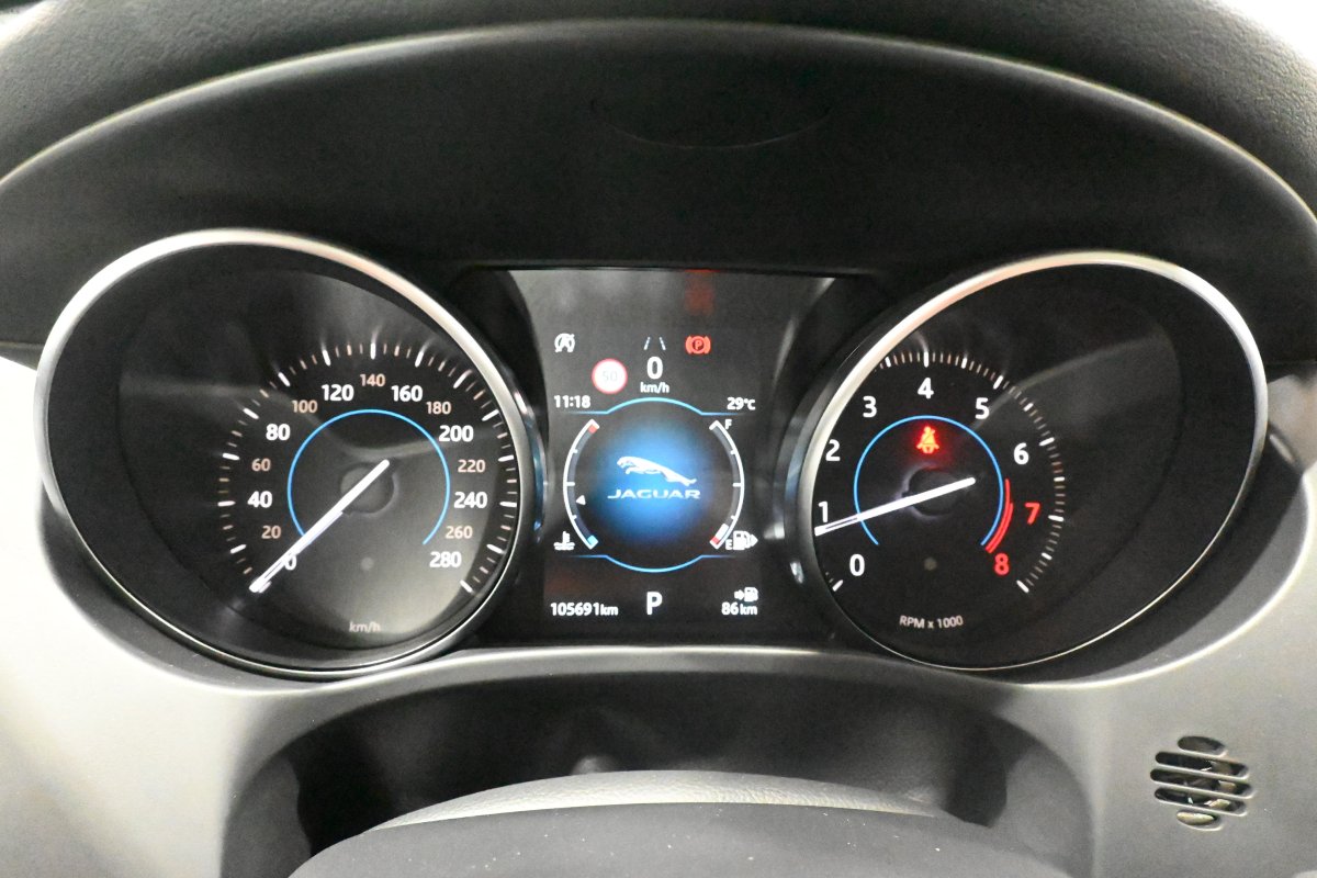 Foto Jaguar F-PACE 12