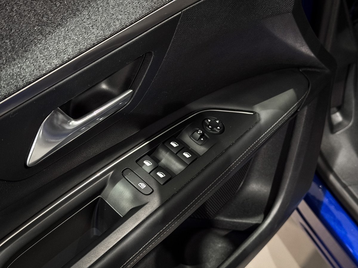 Foto Peugeot 3008 27