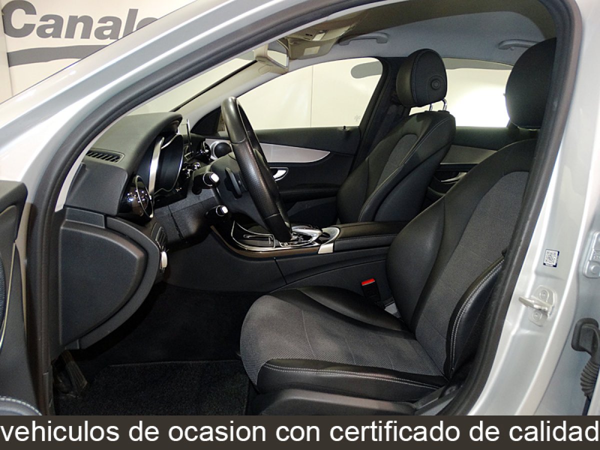 Foto Mercedes-Benz C 220 14