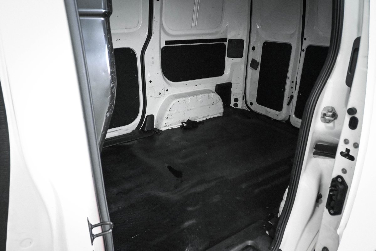 Foto Nissan NV200 12