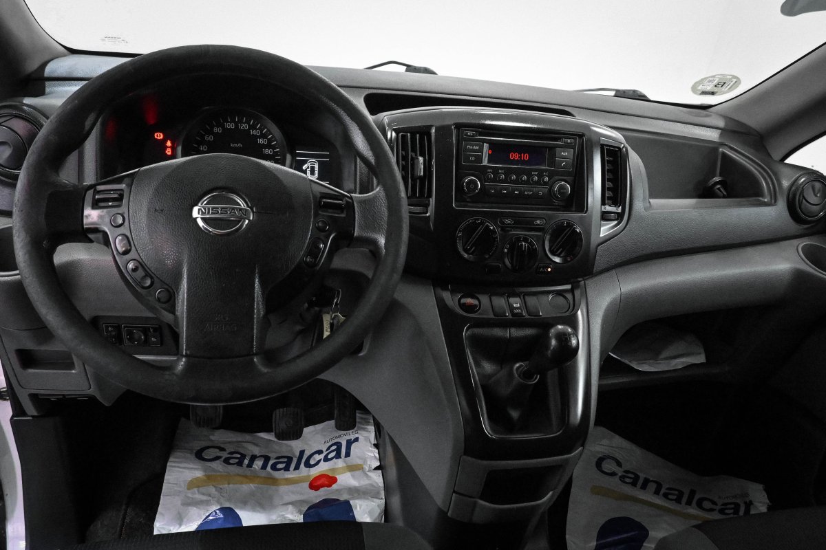 Foto Nissan NV200 19