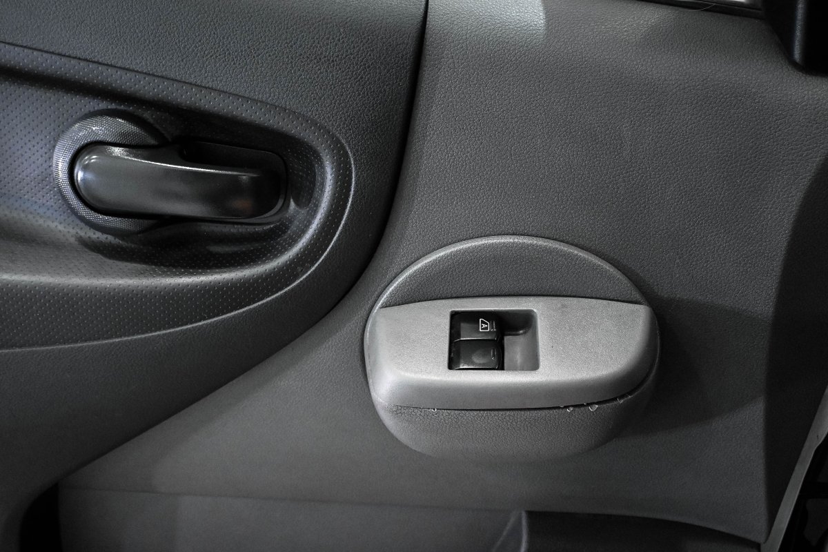 Foto Nissan NV200 27
