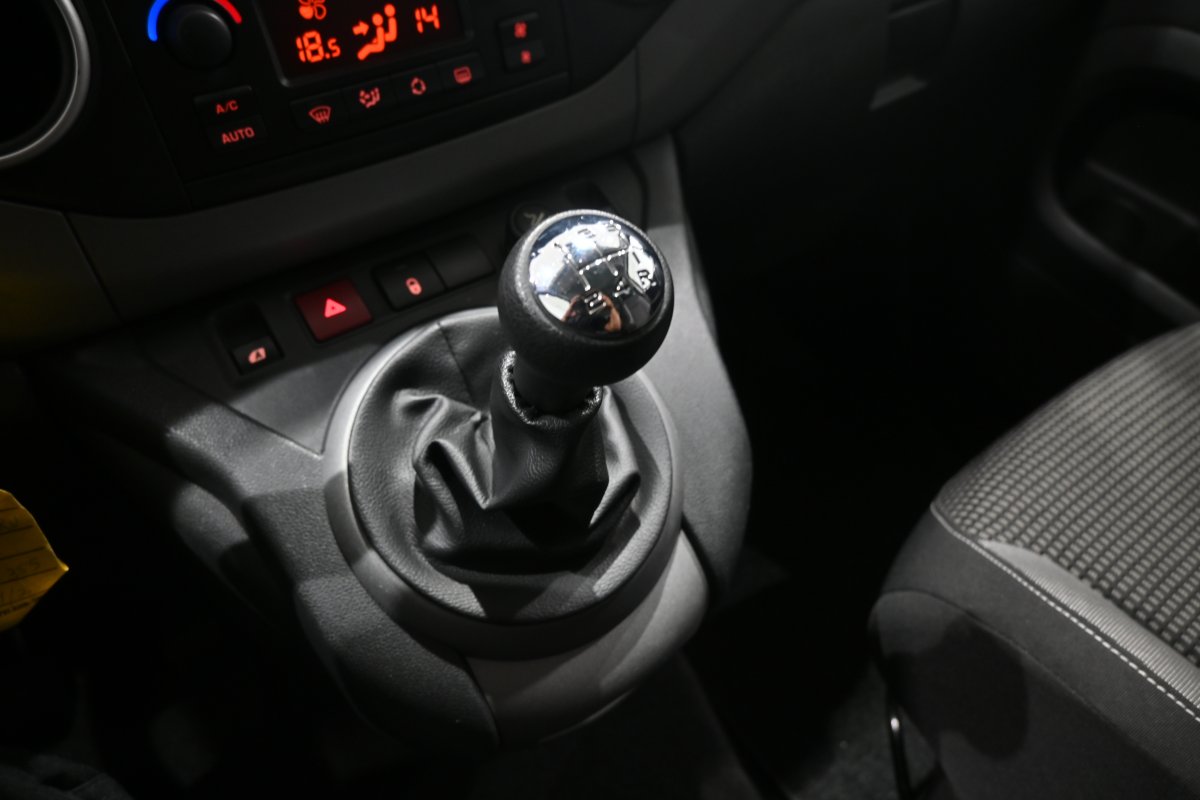 Foto Peugeot Partner 19