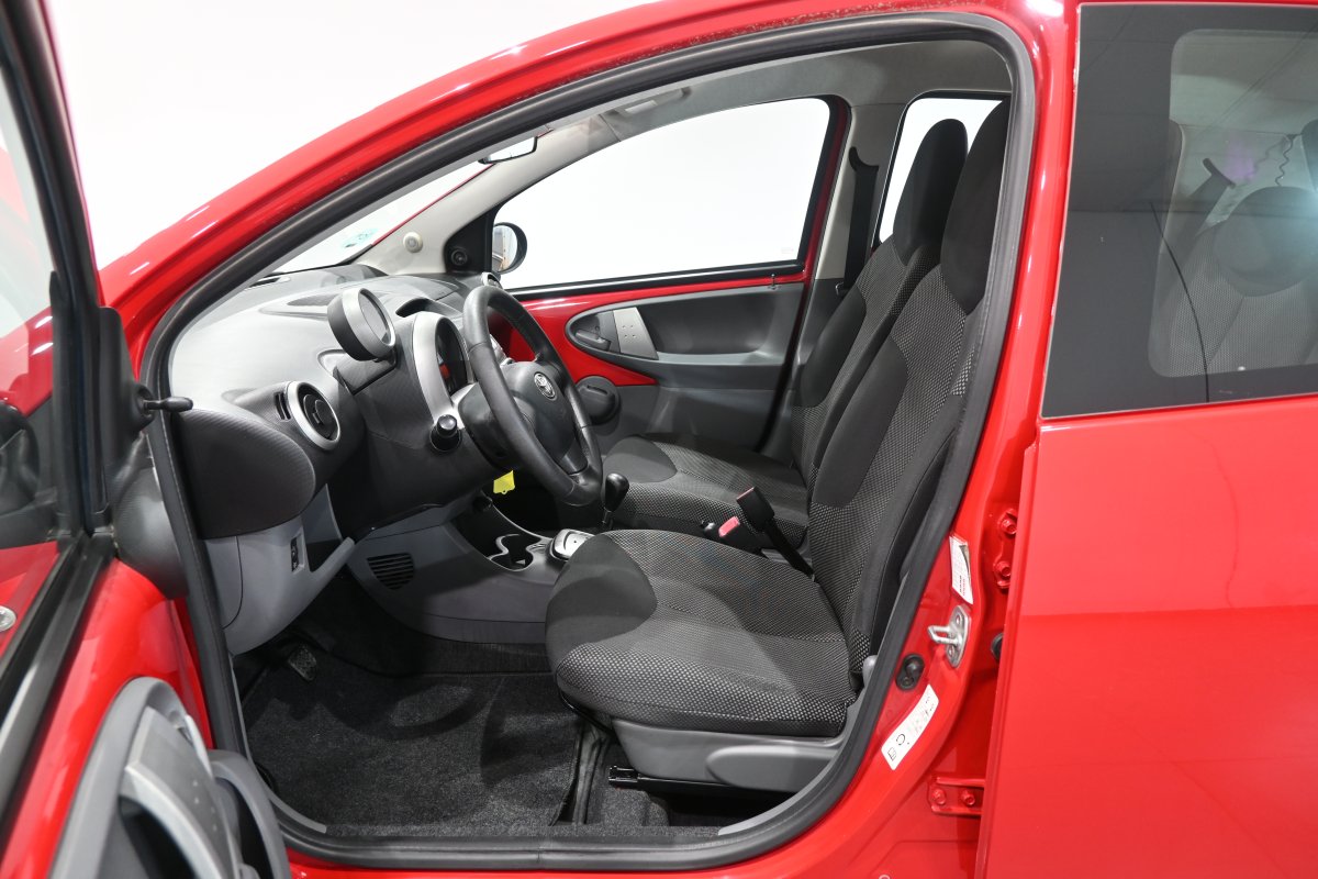 Foto Toyota Aygo 10