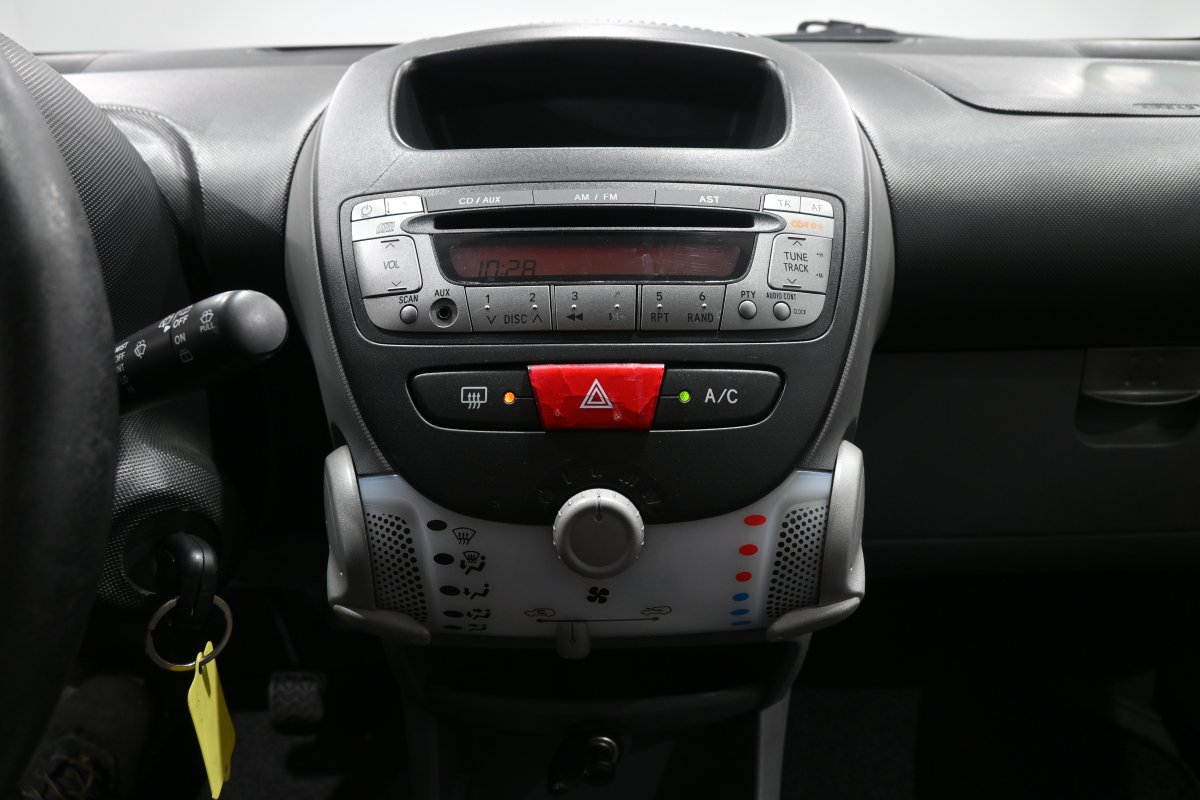 Foto Toyota Aygo 16