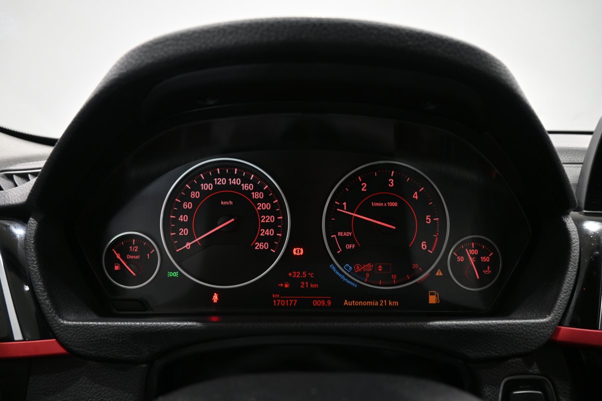 Foto Bmw 318d 14