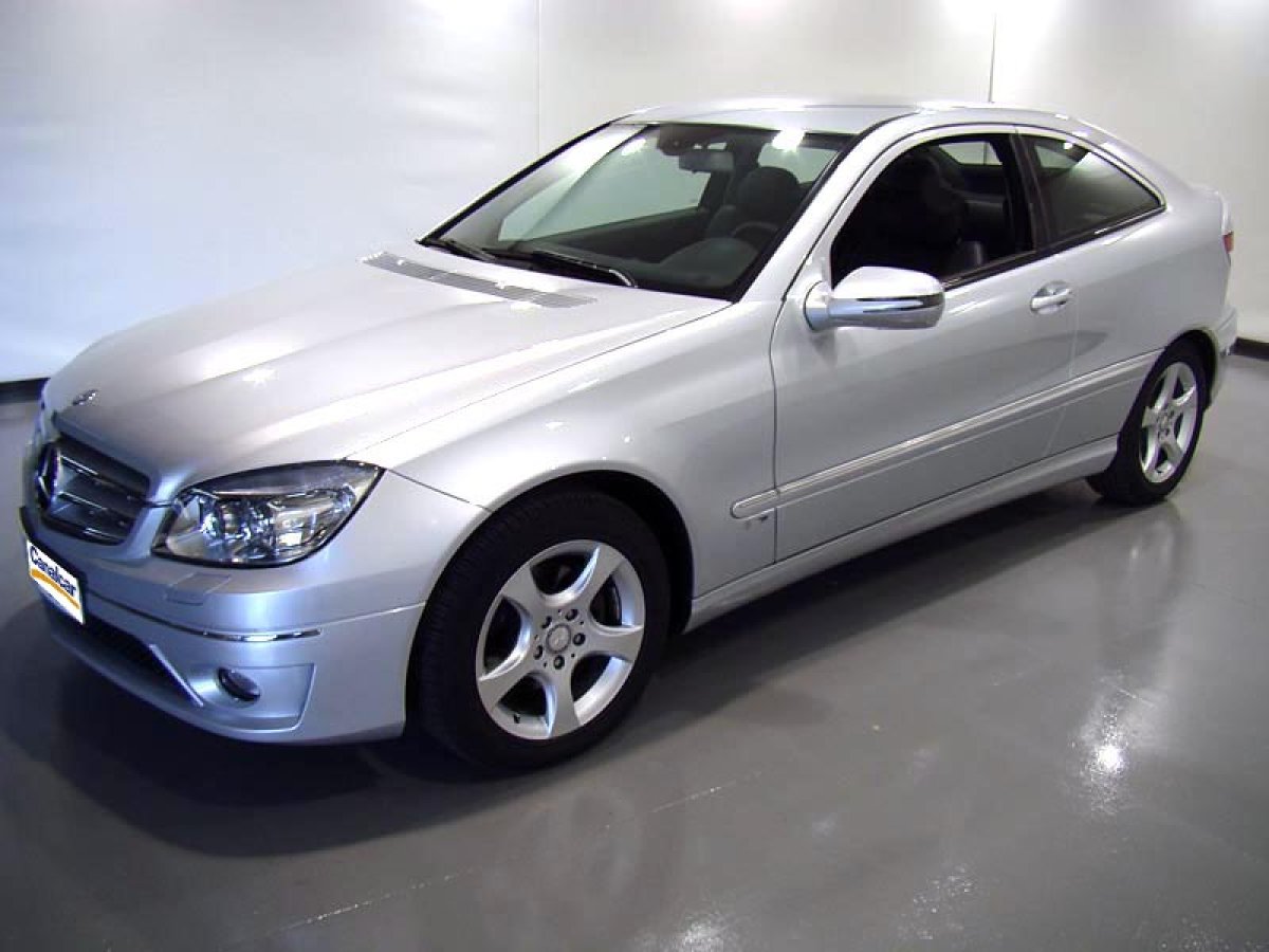 Foto Mercedes-Benz CLC 4