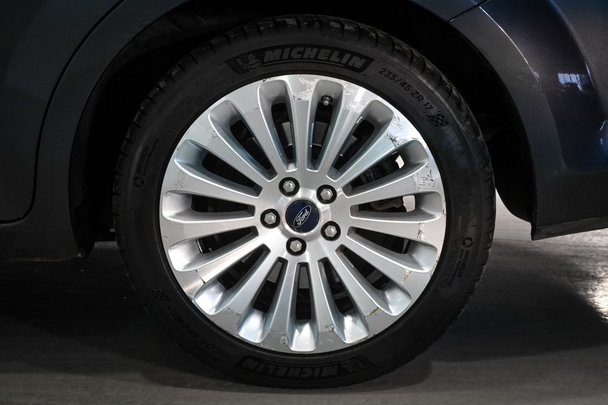 Foto Ford Mondeo 32