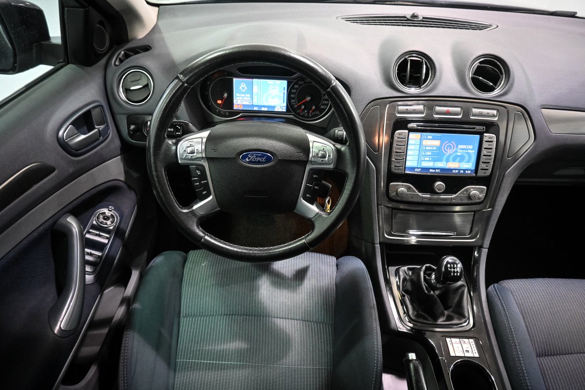 Foto Ford Mondeo 22