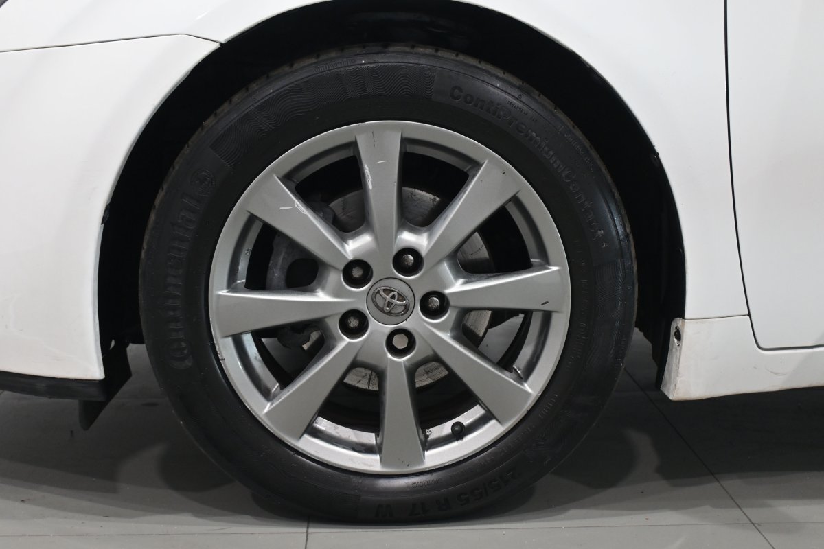 Foto Toyota Avensis 33