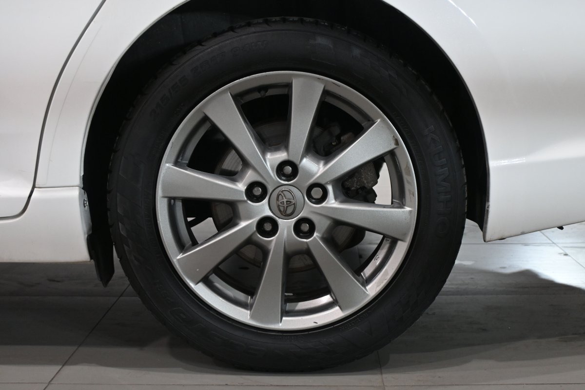 Foto Toyota Avensis 34