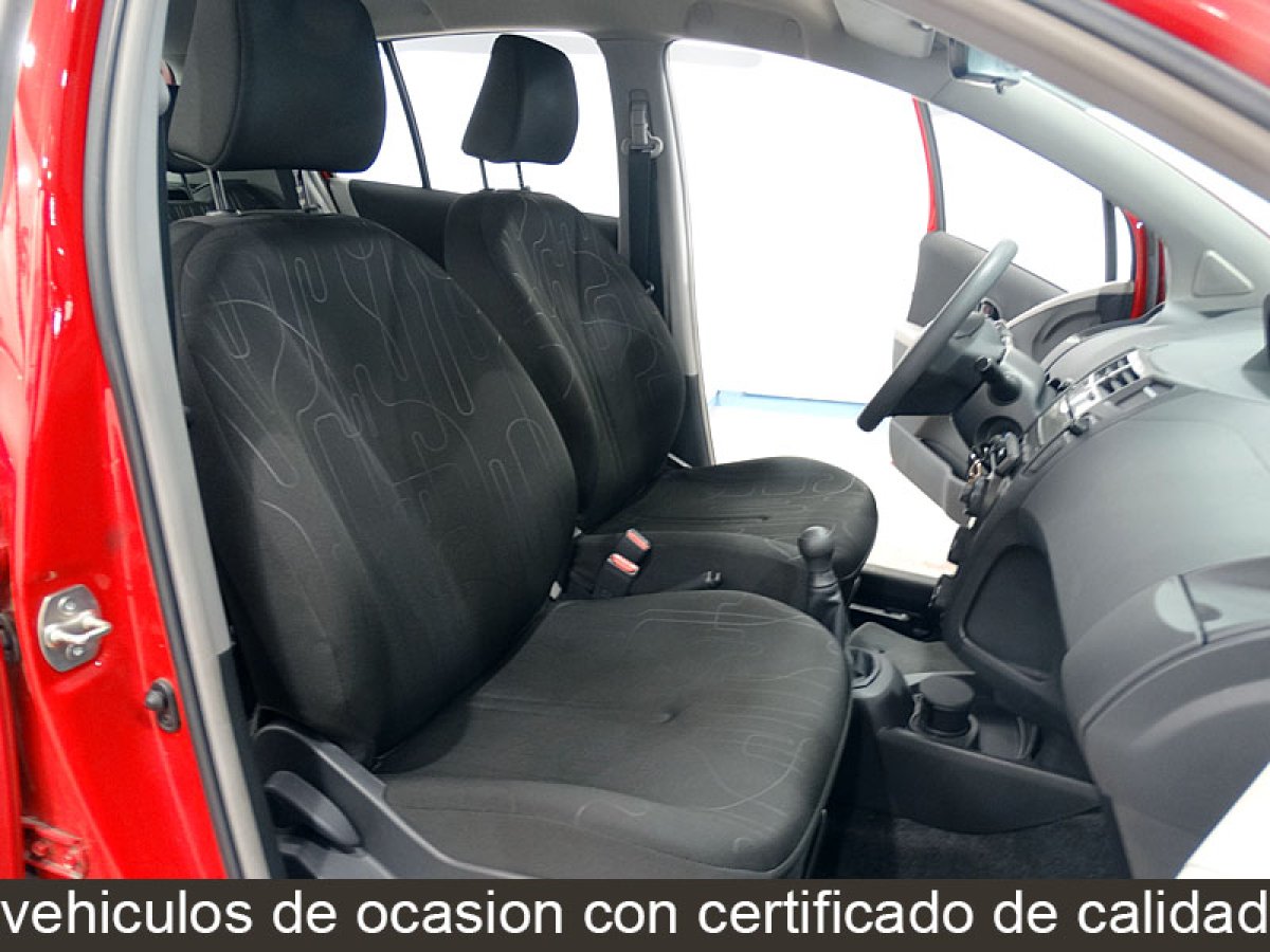 Foto Toyota Yaris 6