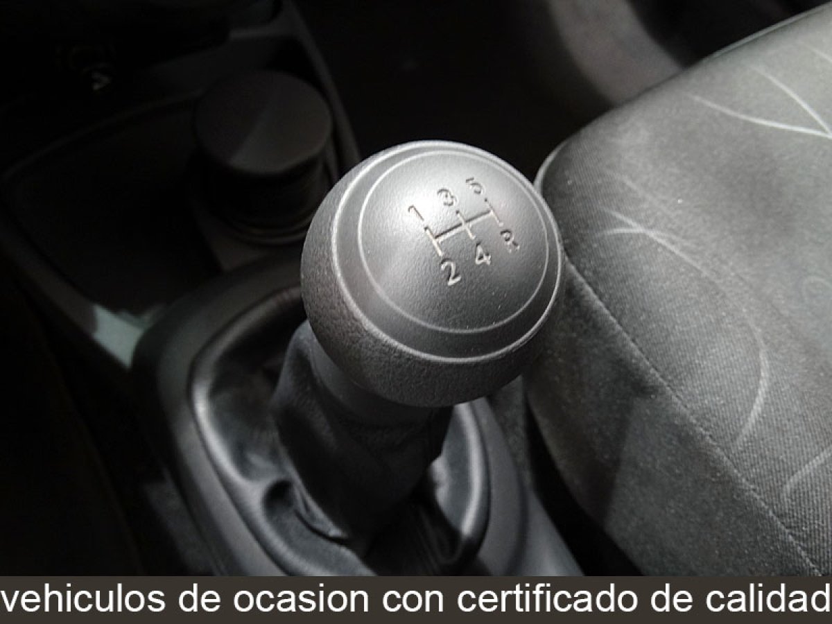 Foto Toyota Yaris 11