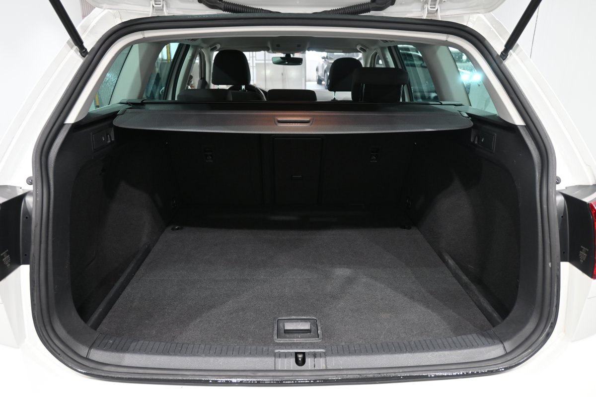 Foto Volkswagen Golf 8