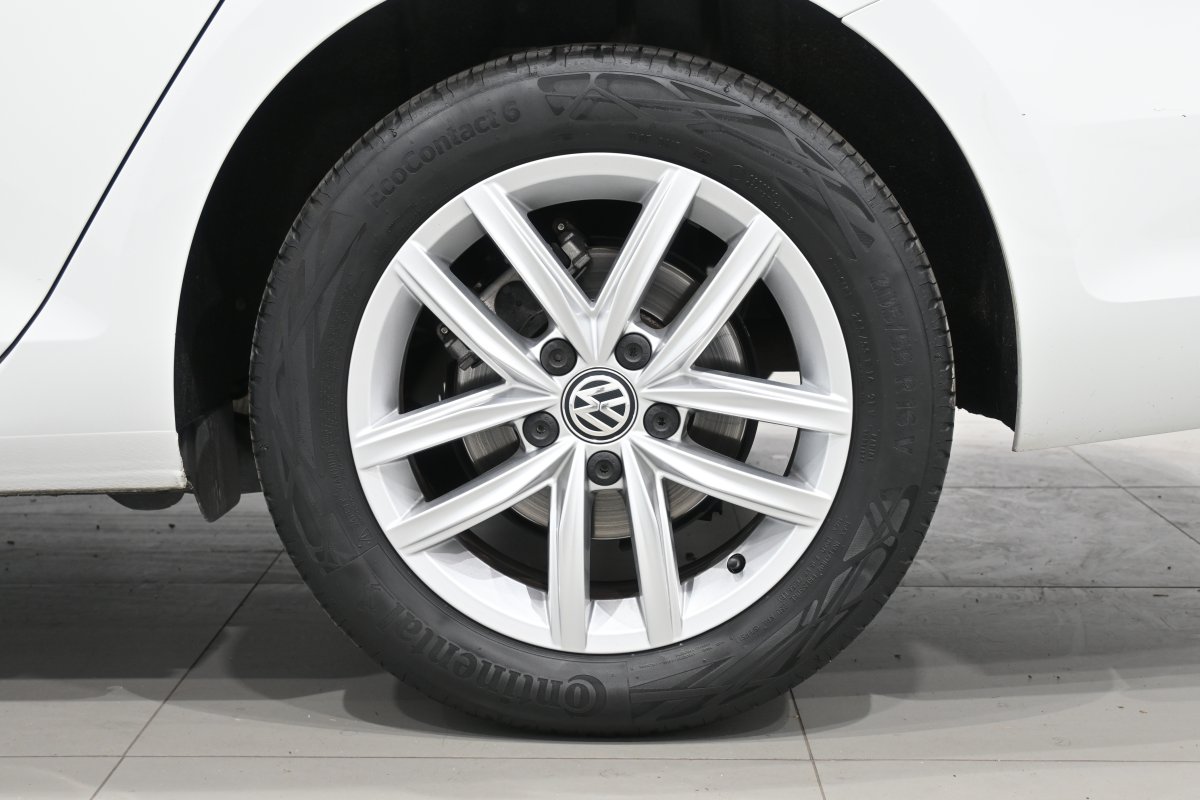 Foto Volkswagen Golf 27