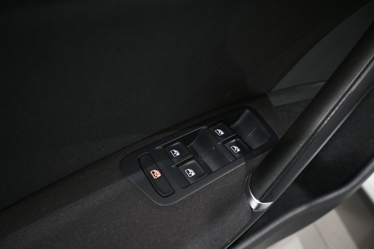 Foto Volkswagen Golf 25