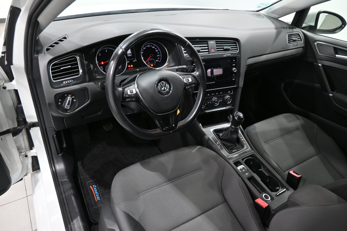 Foto Volkswagen Golf 9