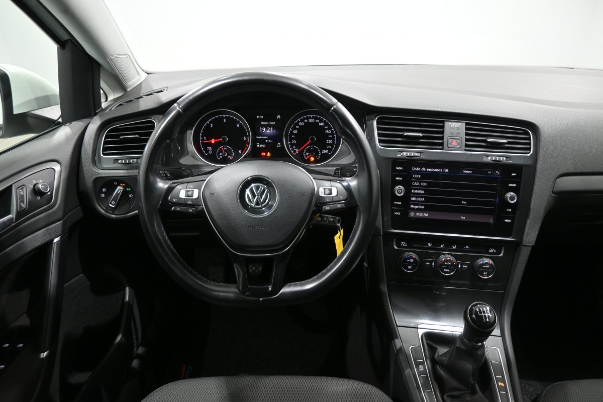 Foto Volkswagen Golf 18