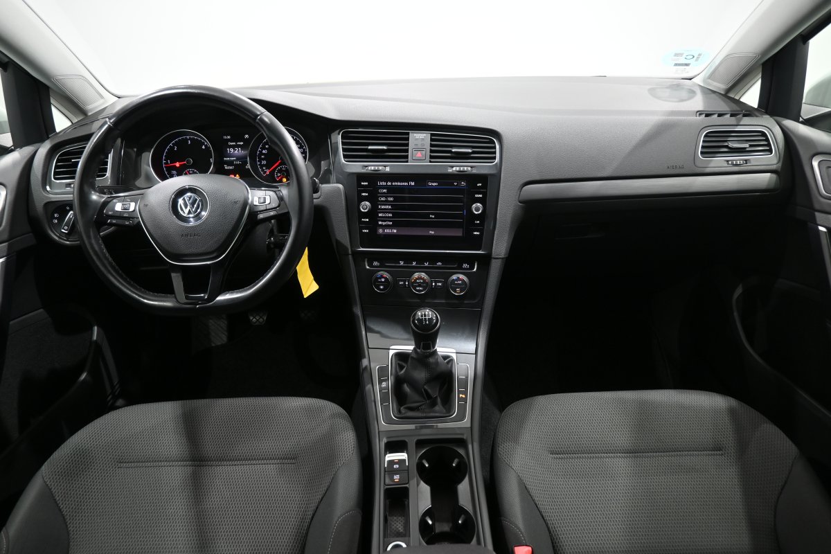 Foto Volkswagen Golf 17