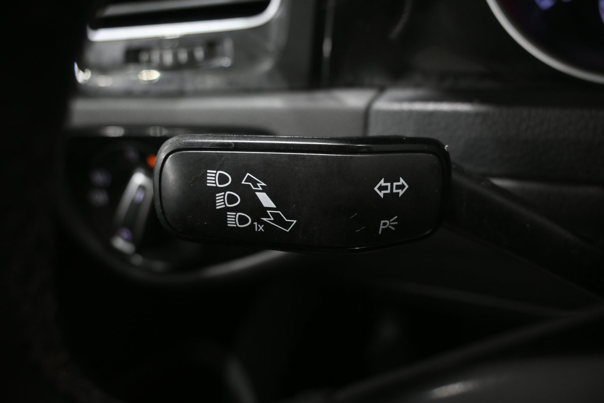 Foto Volkswagen Golf 21