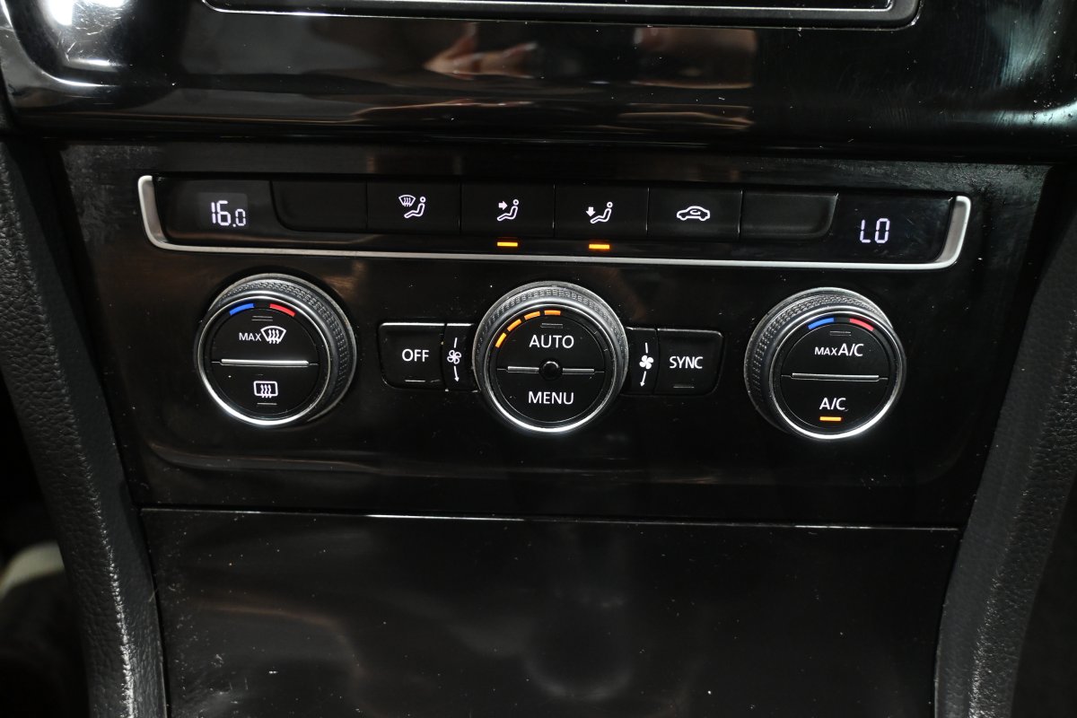 Foto Volkswagen Golf 16