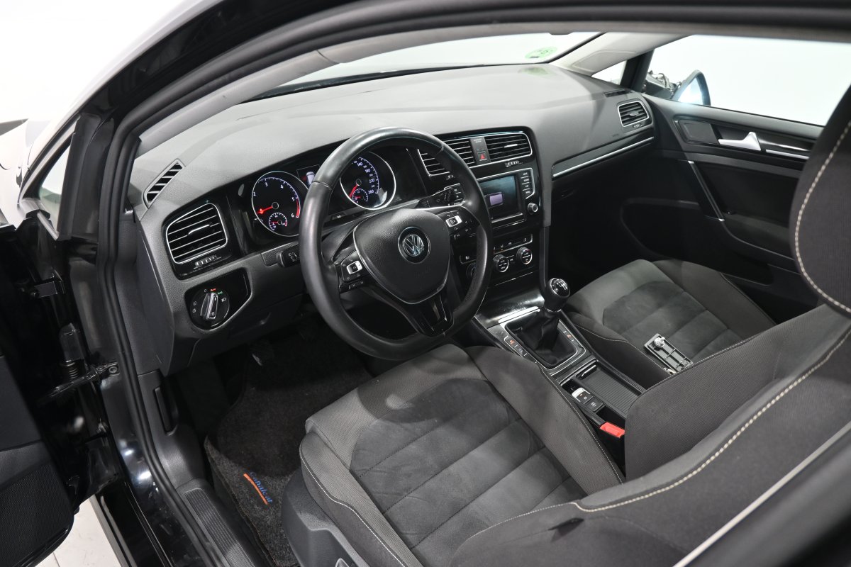 Foto Volkswagen Golf 9