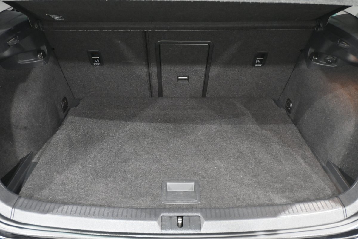 Foto Volkswagen Golf 8