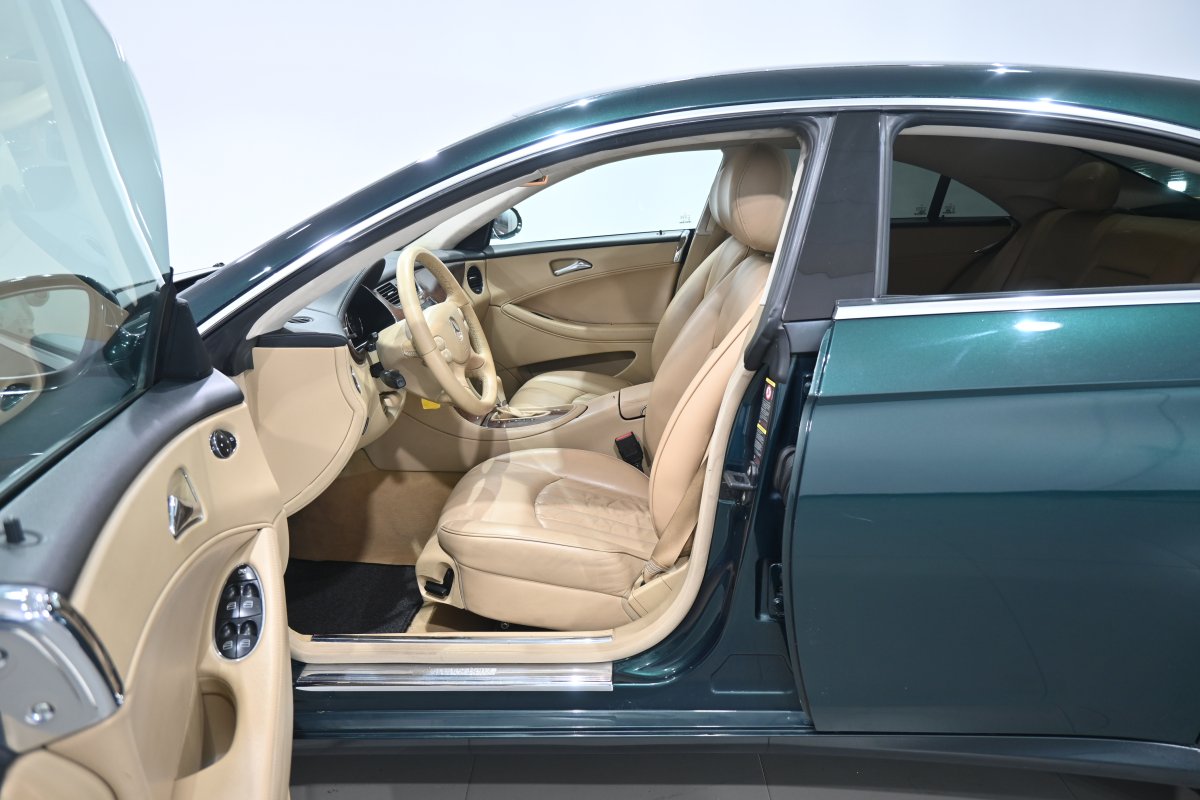 Foto Mercedes-Benz CLS 10