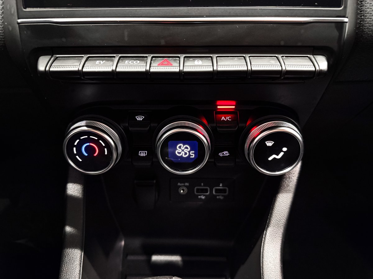 Foto Renault Clio 16