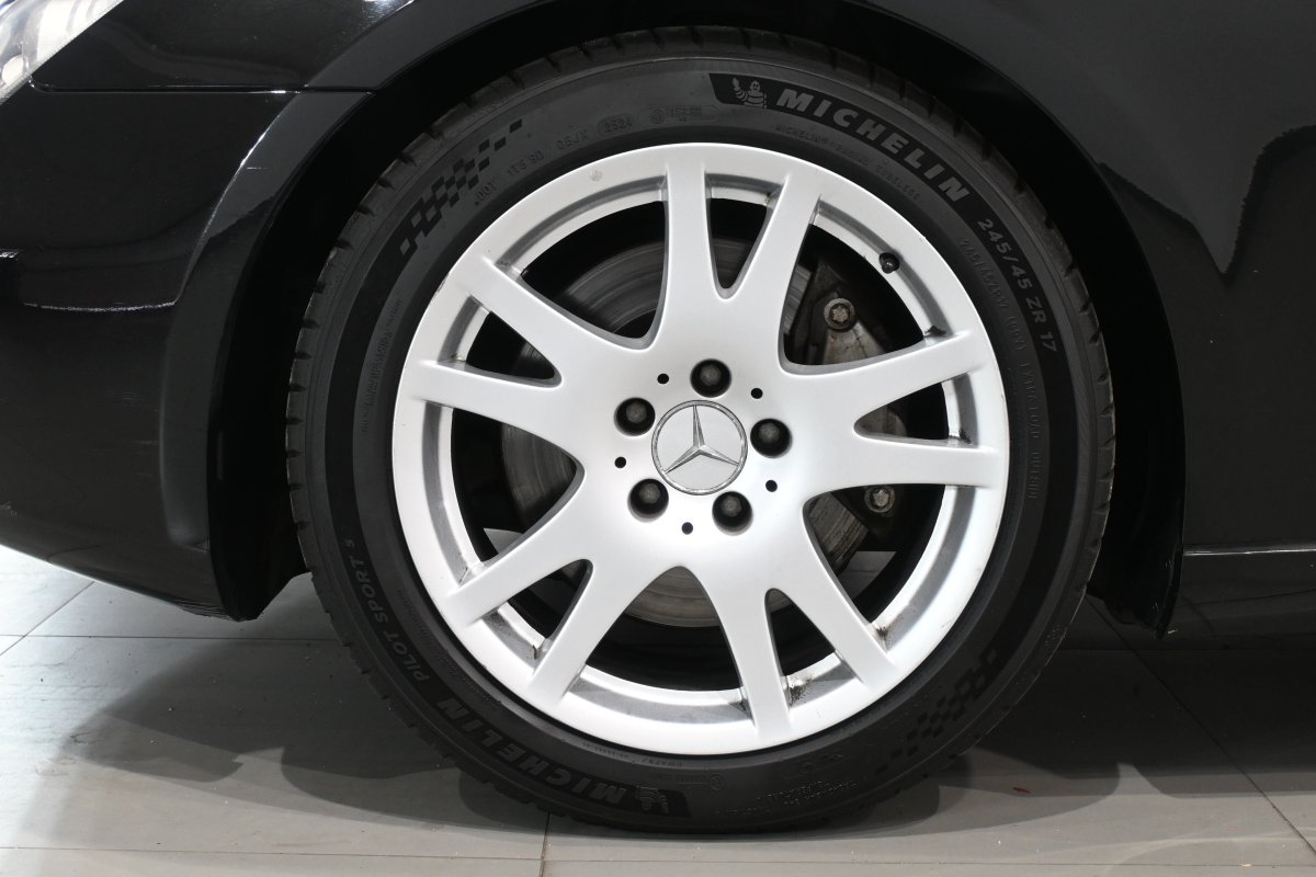 Foto Mercedes-Benz CLS 27