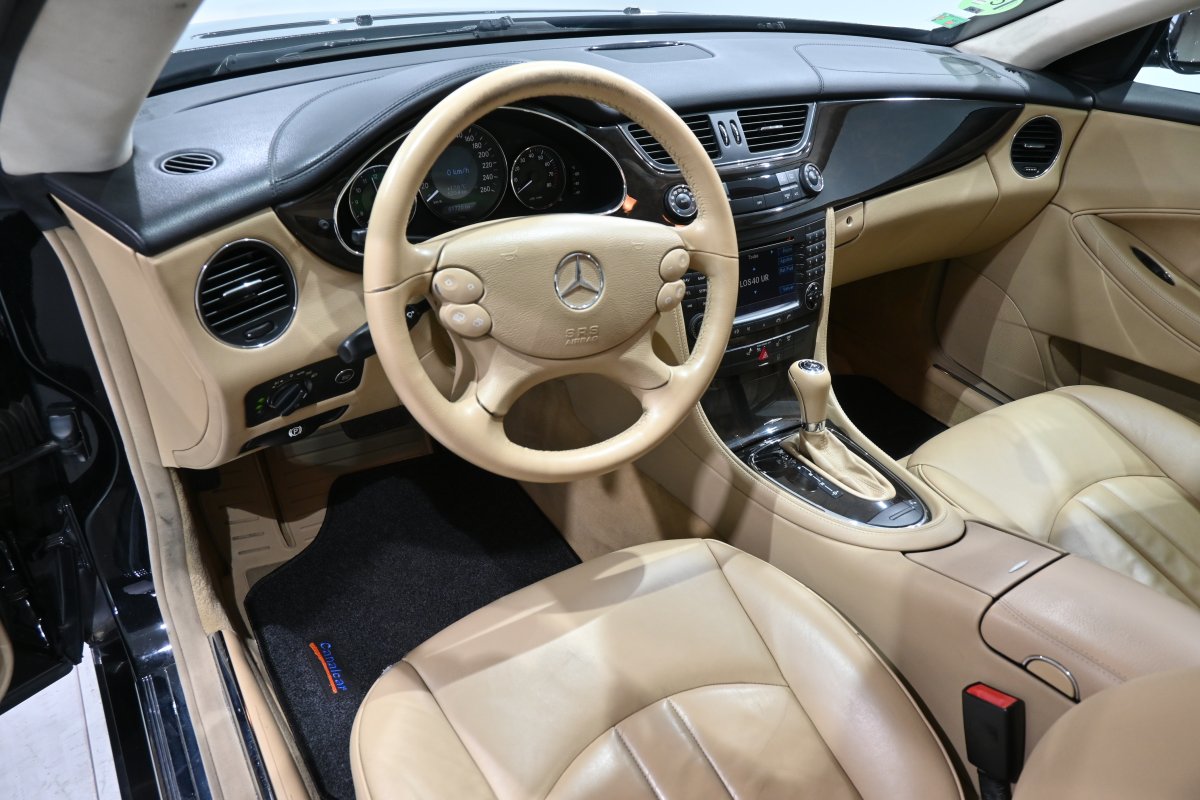 Foto Mercedes-Benz CLS 9