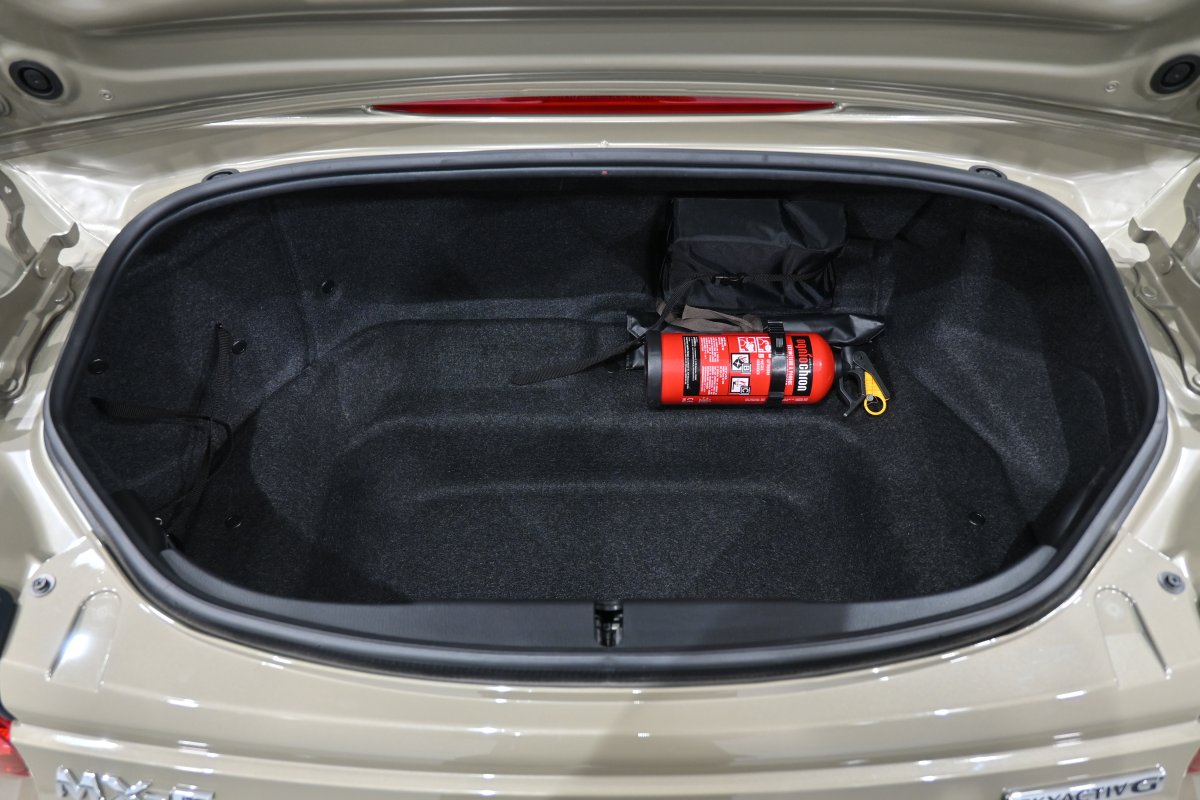 Foto Mazda MX5 14