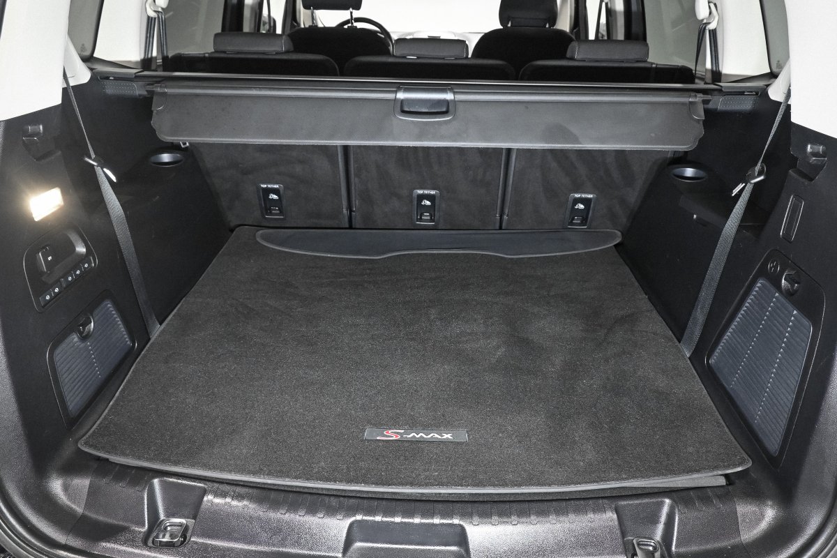 Foto Ford S-Max 8