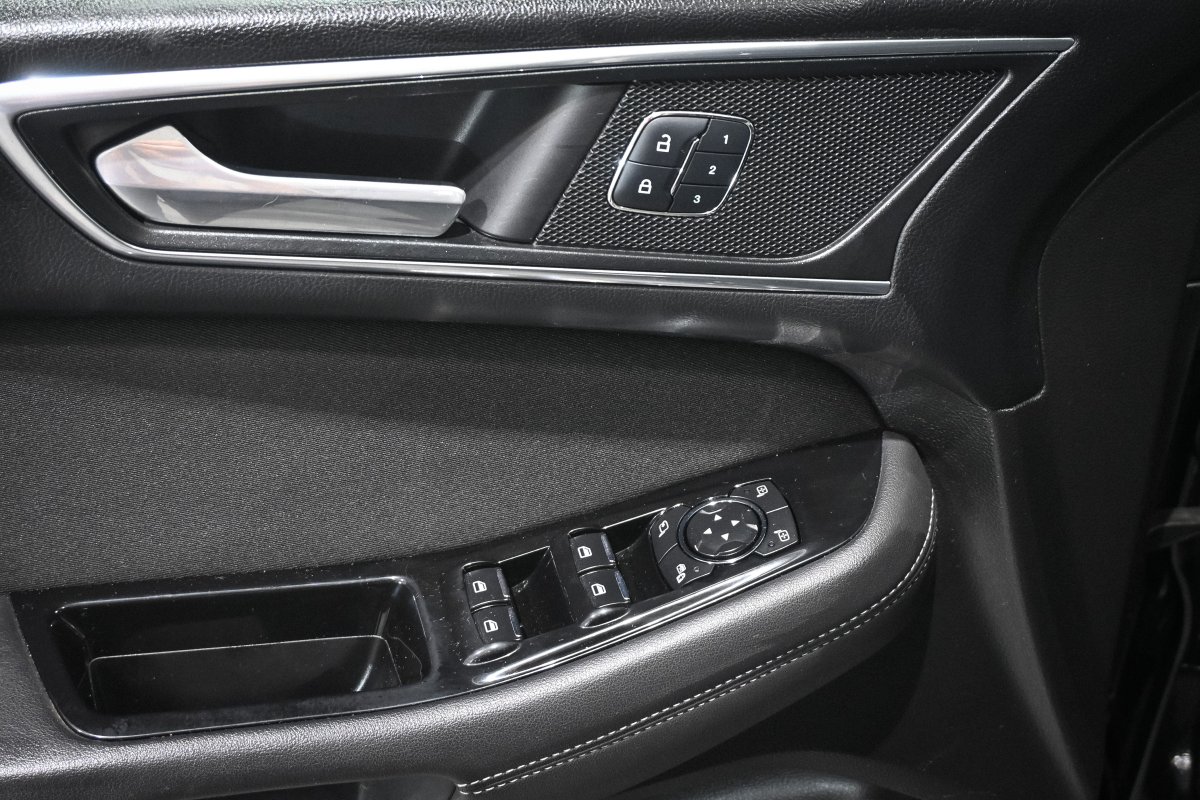 Foto Ford S-Max 31