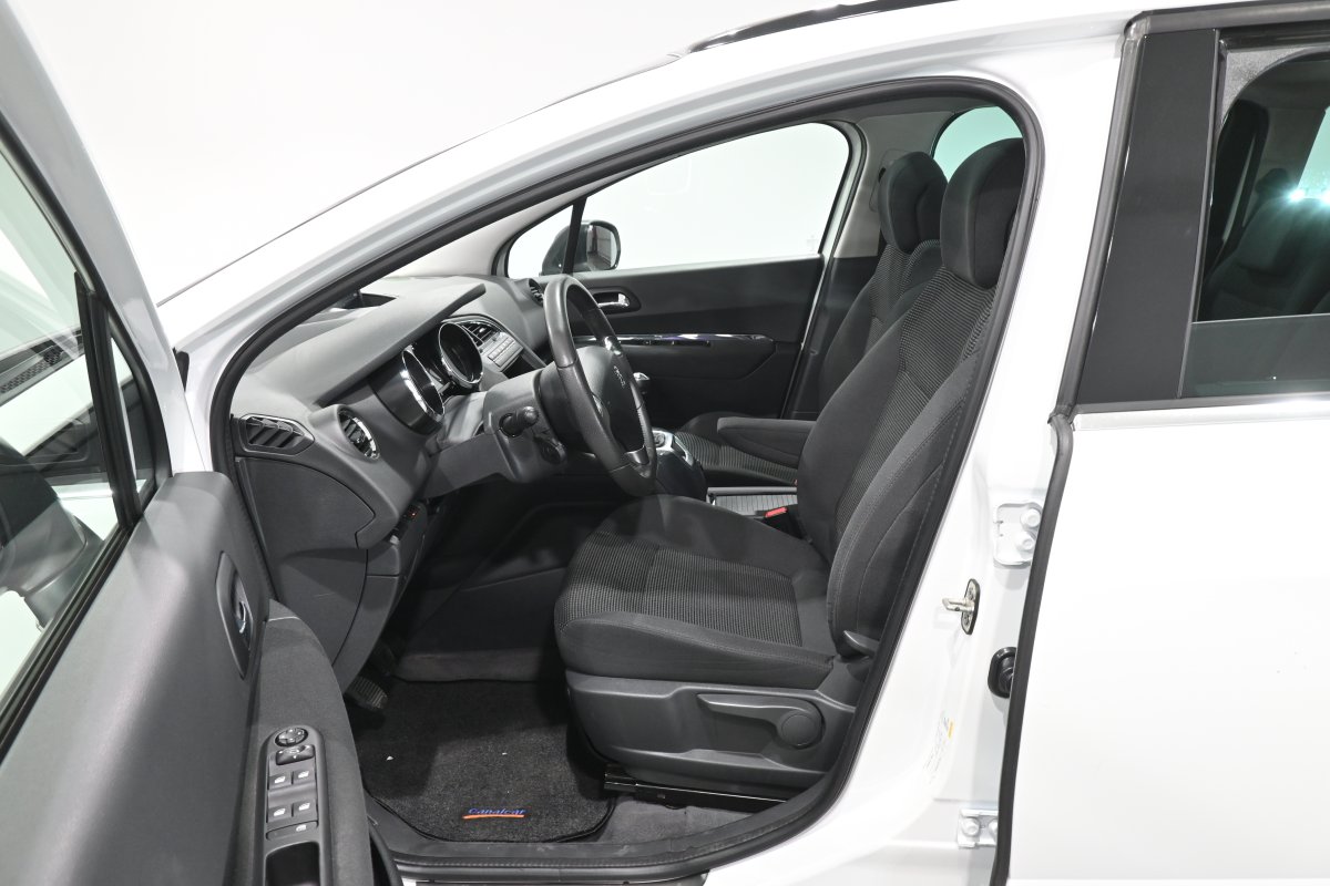 Foto Peugeot 5008 11
