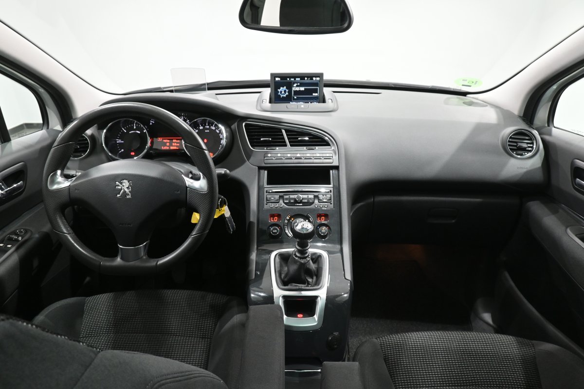 Foto Peugeot 5008 21