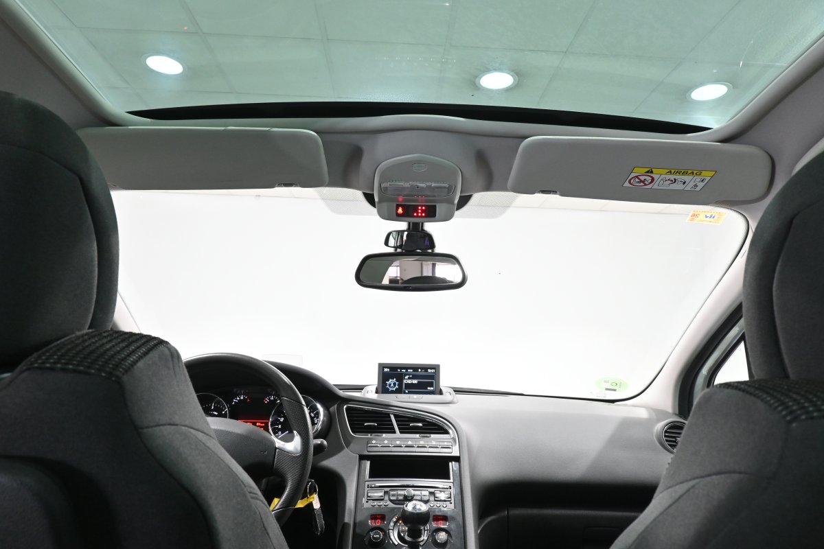 Foto Peugeot 5008 28
