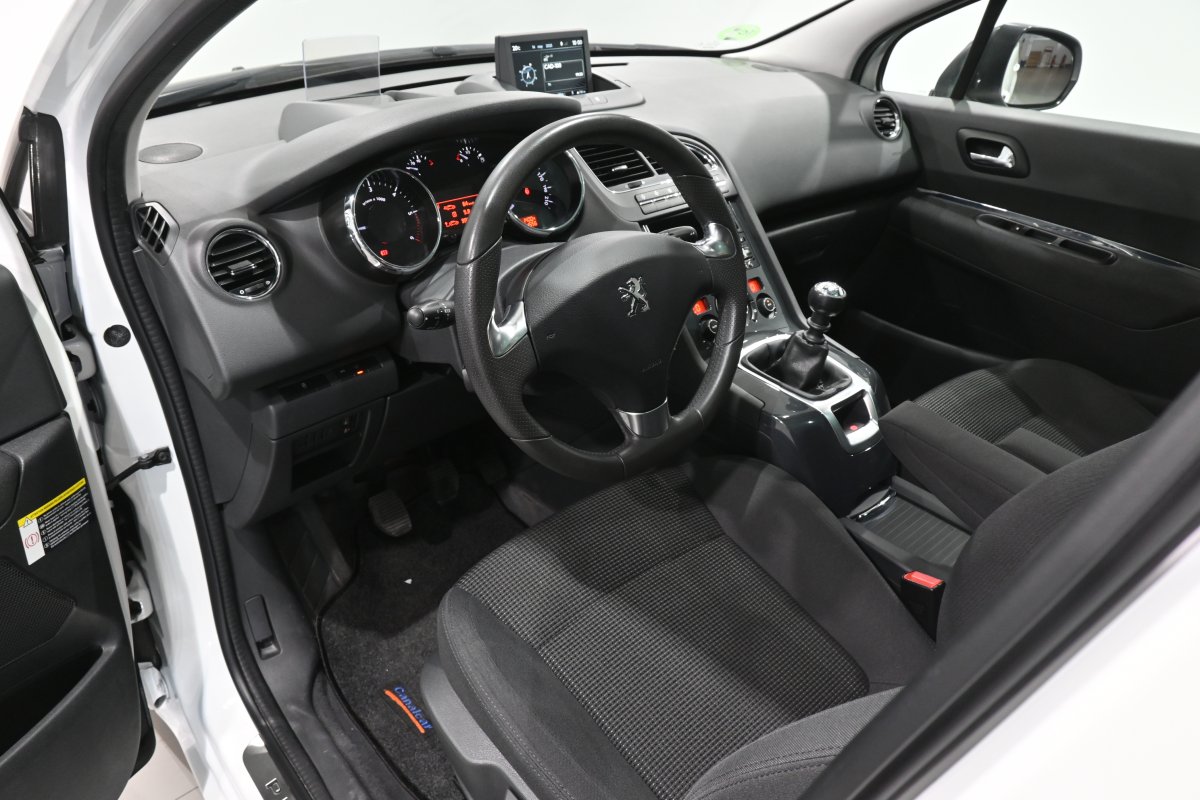 Foto Peugeot 5008 10
